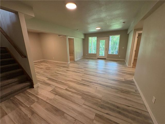 801 Colonial Drive, Pleasant Hill, MO 64080