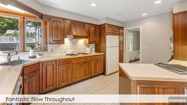 436 Hillcrest Road, Ridgewood, NJ 07450