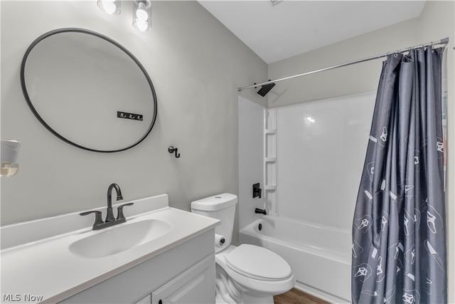 901 Jean Avenue, Akron, OH 44310