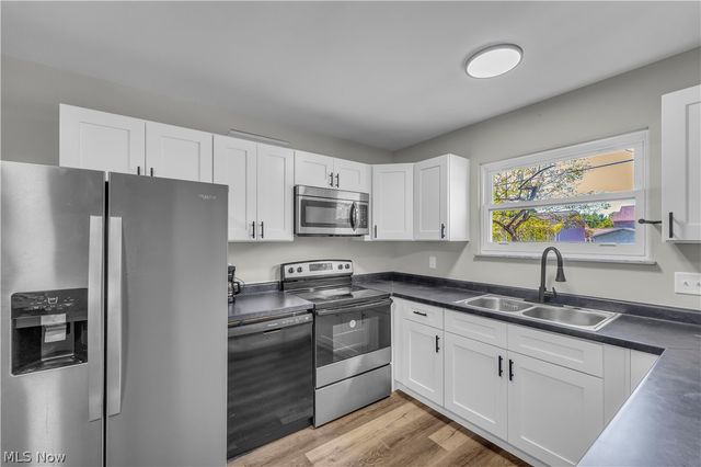901 Jean Avenue, Akron, OH 44310