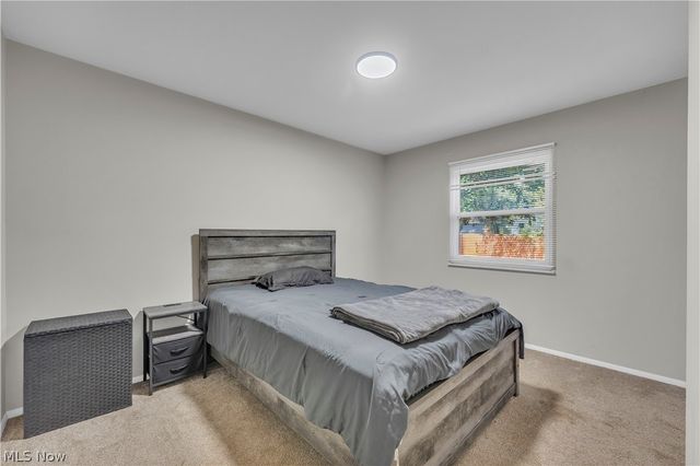 901 Jean Avenue, Akron, OH 44310