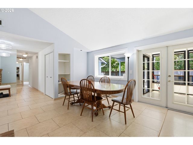 8030 Sw 160TH Ave, Beaverton, OR 97007