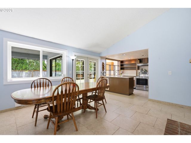 8030 Sw 160TH Ave, Beaverton, OR 97007