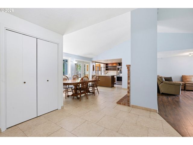 8030 Sw 160TH Ave, Beaverton, OR 97007