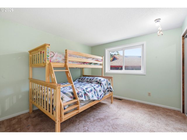 8030 Sw 160TH Ave, Beaverton, OR 97007