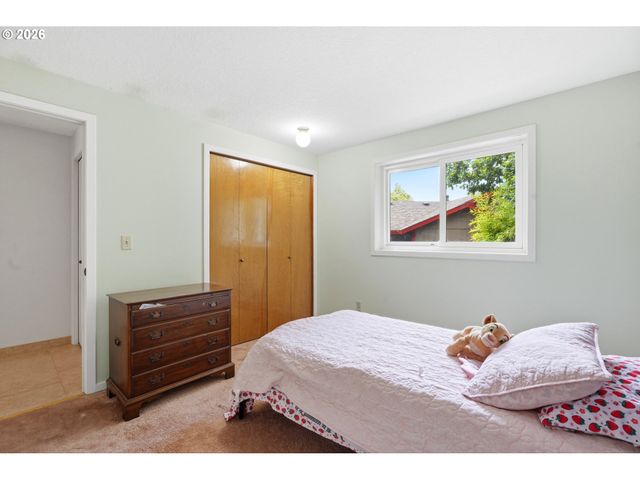 8030 Sw 160TH Ave, Beaverton, OR 97007