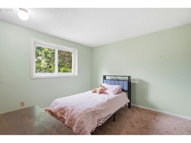 8030 Sw 160TH Ave, Beaverton, OR 97007