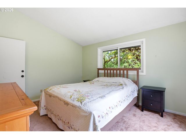 8030 Sw 160TH Ave, Beaverton, OR 97007