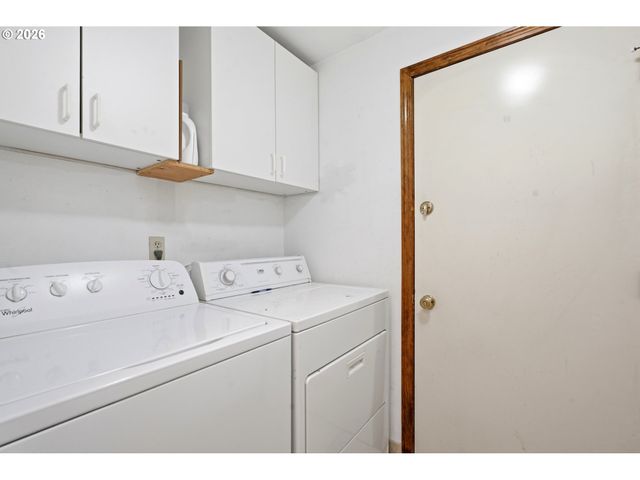 8030 Sw 160TH Ave, Beaverton, OR 97007