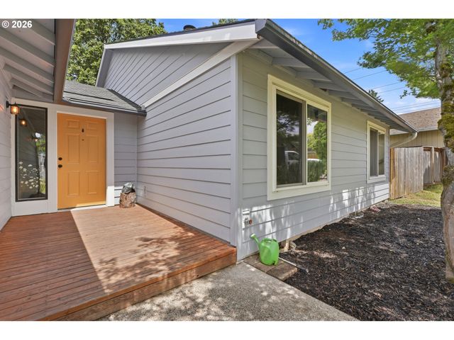 8030 Sw 160TH Ave, Beaverton, OR 97007