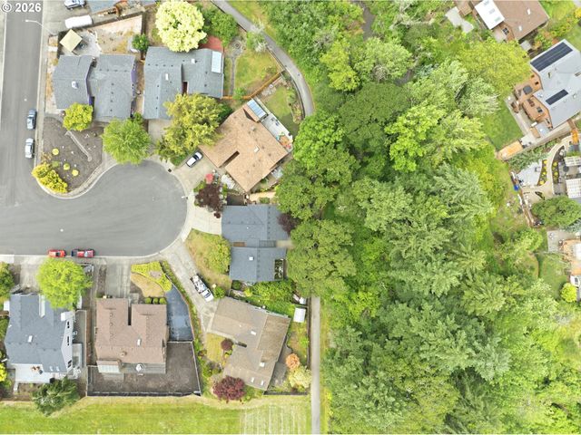 8030 Sw 160TH Ave, Beaverton, OR 97007