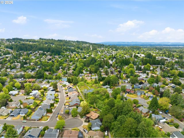 8030 Sw 160TH Ave, Beaverton, OR 97007