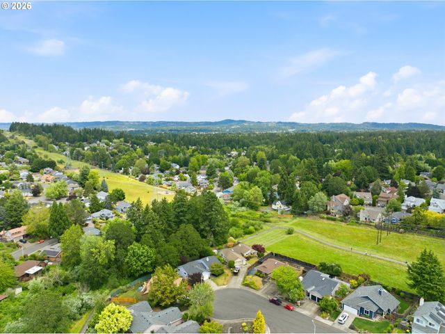 8030 Sw 160TH Ave, Beaverton, OR 97007