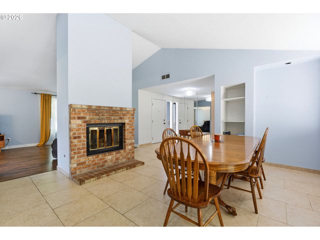 8030 Sw 160TH Ave, Beaverton, OR 97007