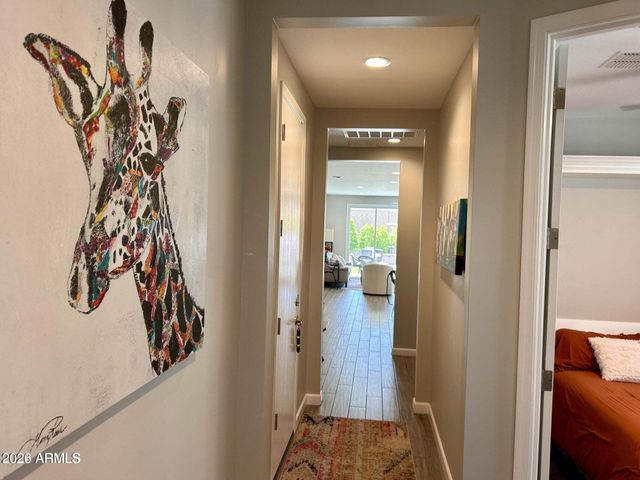 2045 E CHARLOTTE Drive, Phoenix, AZ 85024