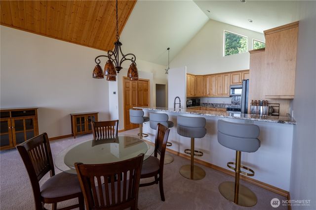 212 Maletti Hill Road, Port Angeles, WA 98362