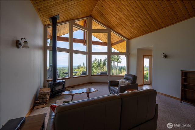 212 Maletti Hill Road, Port Angeles, WA 98362