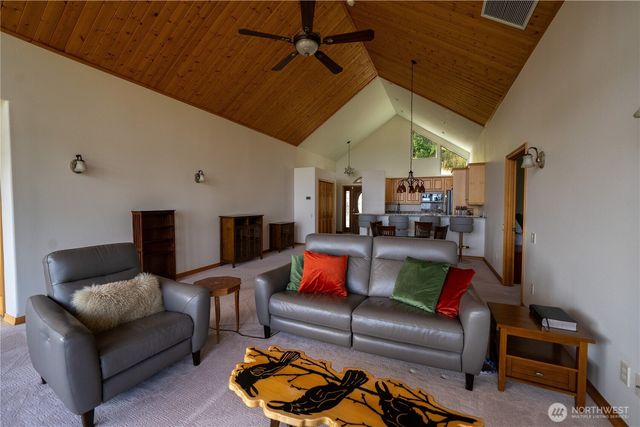 212 Maletti Hill Road, Port Angeles, WA 98362