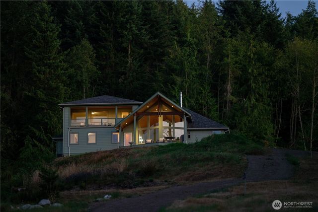 212 Maletti Hill Road, Port Angeles, WA 98362