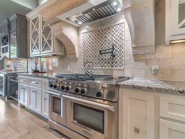 6716 Legacy, Edmond, OK 73025