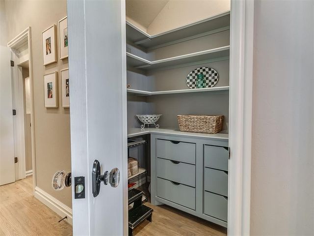 6716 Legacy, Edmond, OK 73025