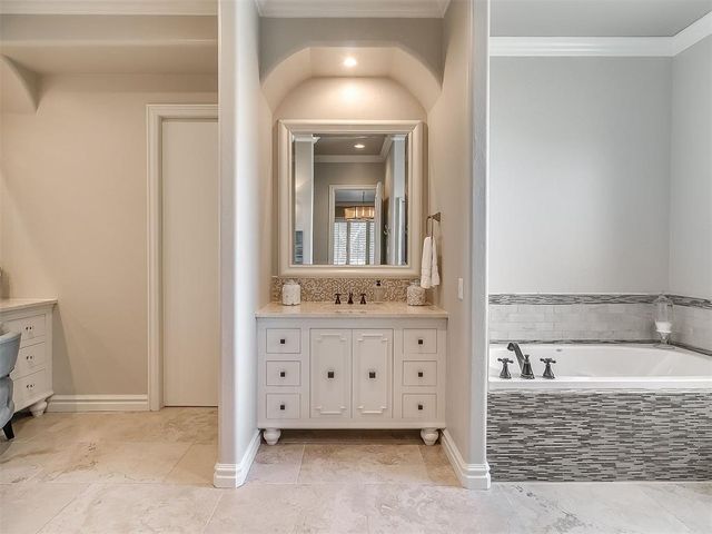 6716 Legacy, Edmond, OK 73025