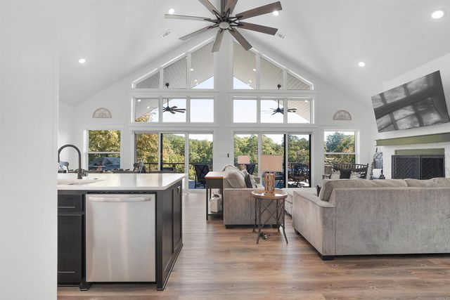 13 Caribe Lane, Hot Springs Village, AR 71909