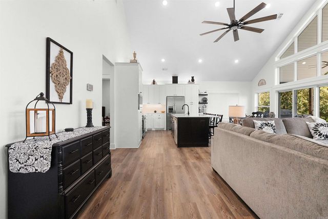 13 Caribe Lane, Hot Springs Village, AR 71909