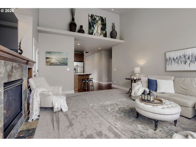 8601 Se BRISTOL PARK Dr, Happy Valley, OR 97086