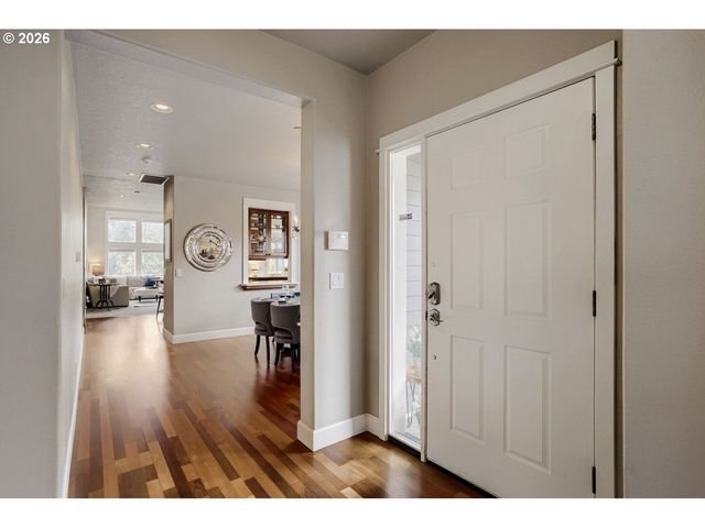8601 Se BRISTOL PARK Dr, Happy Valley, OR 97086