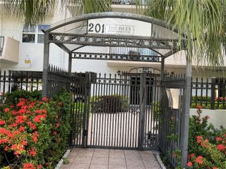 201 180th Drive 206, Sunny Isles Beach, FL 33160
