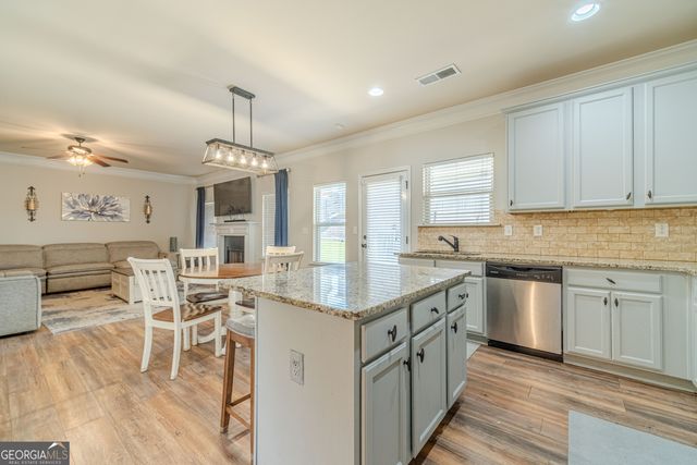 3982 Plymouth Rock Drive, Loganville, GA 30052
