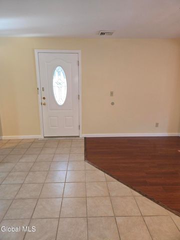 7 Bedford Drive Apt. 1, Colonie, NY 12110