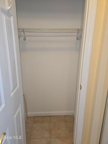 7 Bedford Drive Apt. 1, Colonie, NY 12110