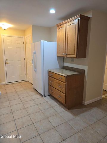 7 Bedford Drive Apt. 1, Colonie, NY 12110