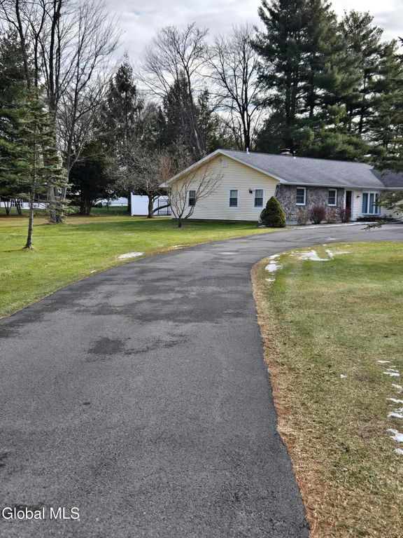 7 Bedford Drive Apt. 1, Colonie, NY 12110