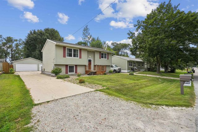 1312 Roosevelt Street, Waterloo, IA 50707