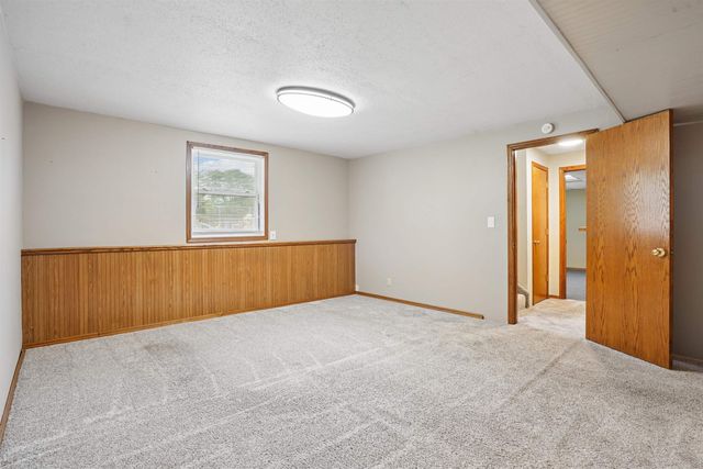 1312 Roosevelt Street, Waterloo, IA 50707