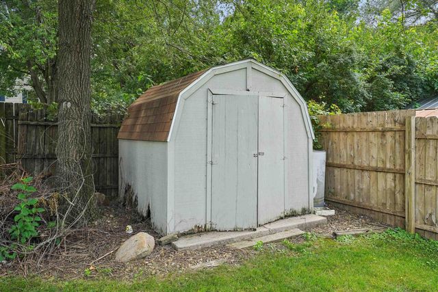 1312 Roosevelt Street, Waterloo, IA 50707