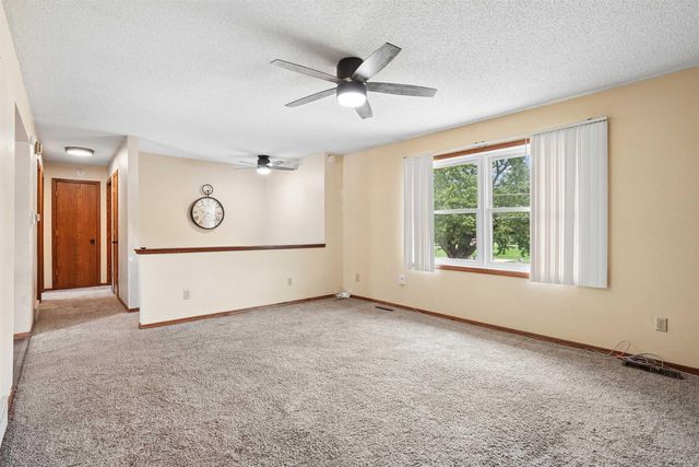 1312 Roosevelt Street, Waterloo, IA 50707