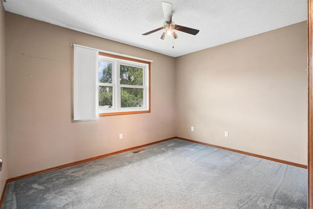 1312 Roosevelt Street, Waterloo, IA 50707