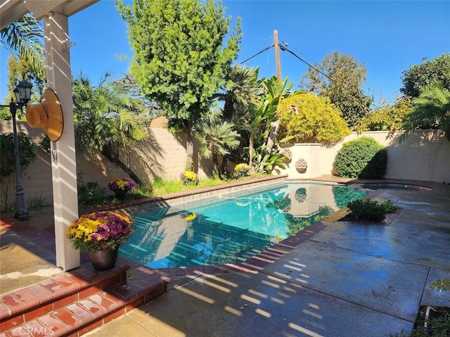 12605 Prescott Avenue, Tustin, CA 92782