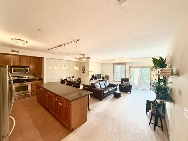 2201 Village Lane A203, Bloomington, MN 55431