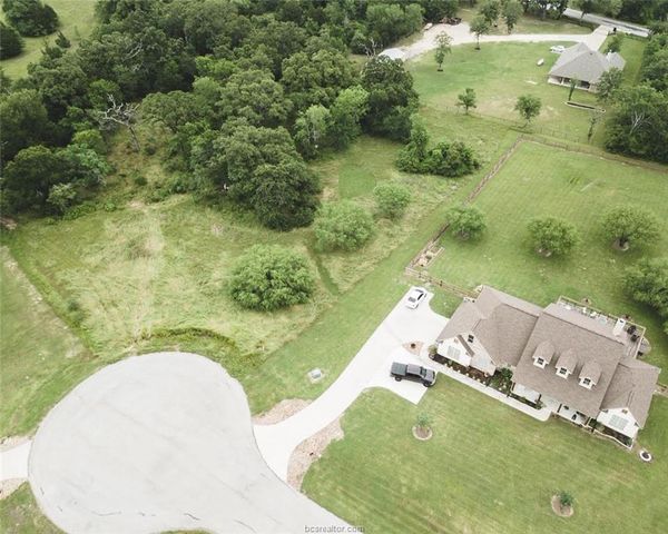 7864 Venado Court, Bryan, TX 77808