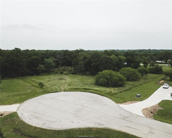 7864 Venado Court, Bryan, TX 77808