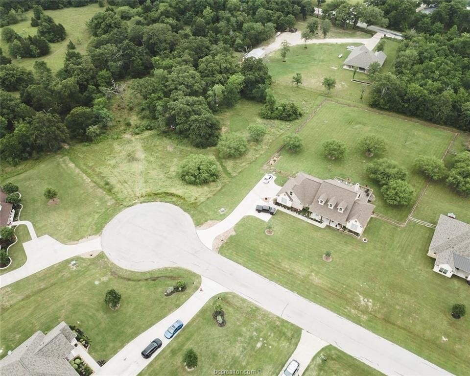 7864 Venado Court, Bryan, TX 77808