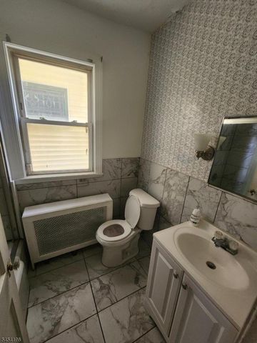 638 E 25Th St, Paterson City, NJ 07504