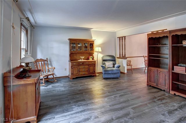 105 Windbrook Court, Elyria, OH 44035