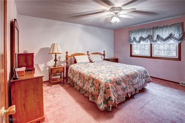 105 Windbrook Court, Elyria, OH 44035