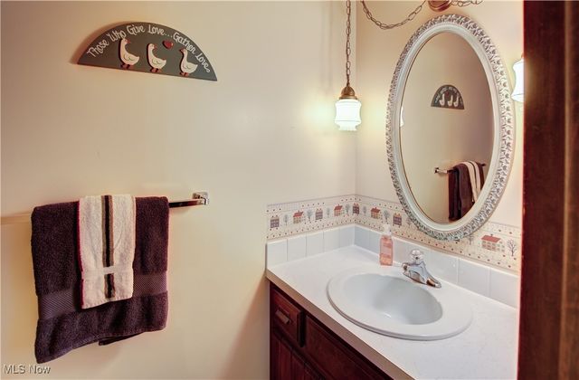 105 Windbrook Court, Elyria, OH 44035